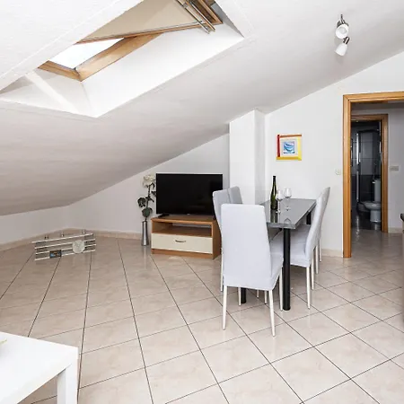 Apartamento Murvica *