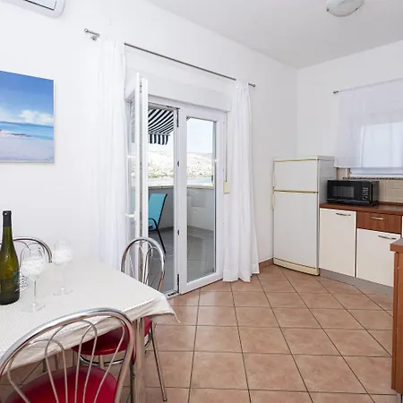 Apartment Murvica Pag Town